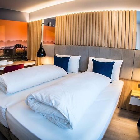 Hotel Wilder Mann Rückersdorf Exteriör bild