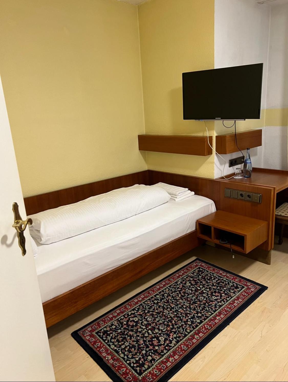 Hotel Wilder Mann Rückersdorf Exteriör bild