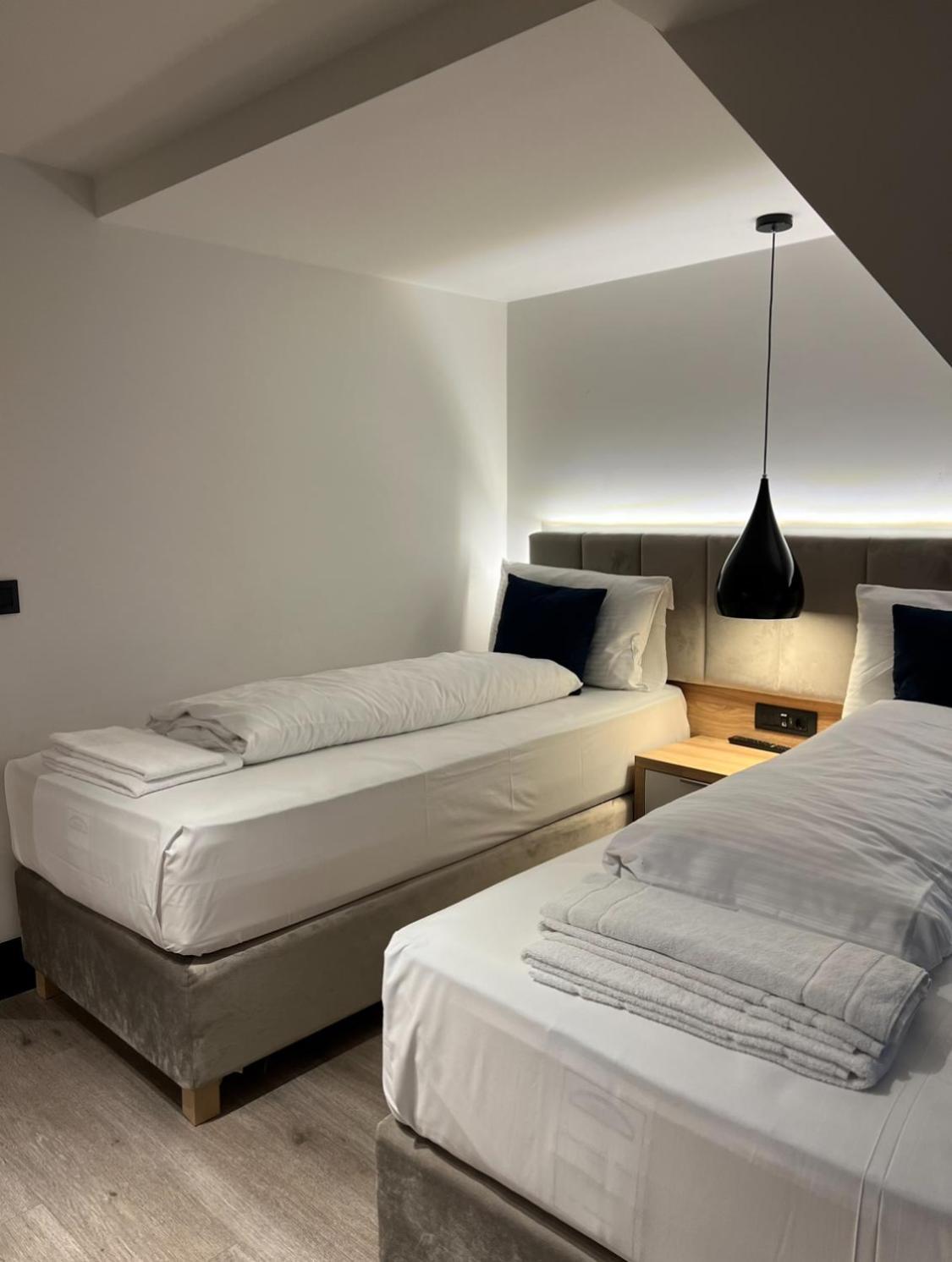 Hotel Wilder Mann Rückersdorf Exteriör bild