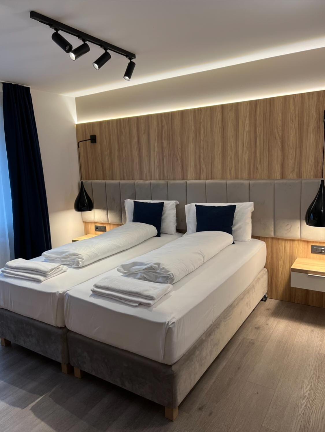Hotel Wilder Mann Rückersdorf Exteriör bild