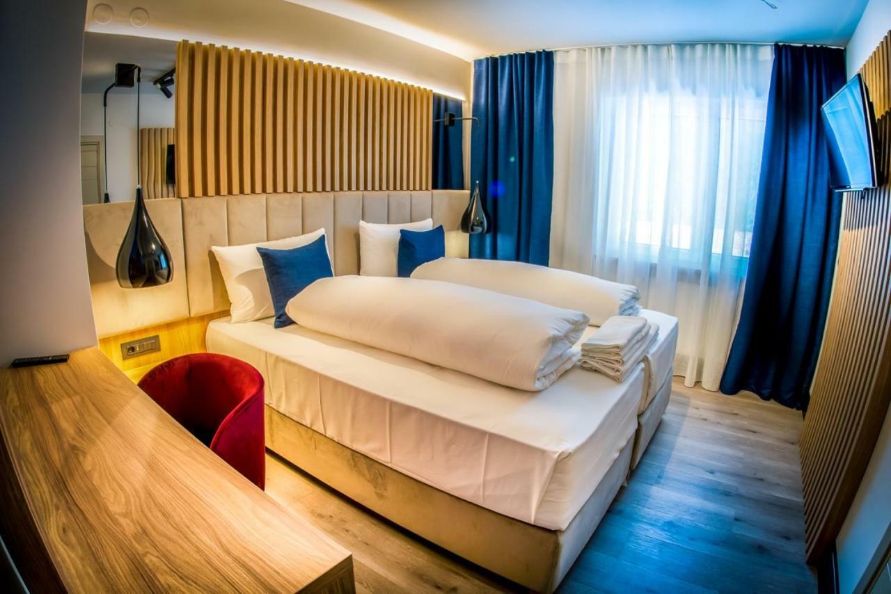 Hotel Wilder Mann Rückersdorf Exteriör bild